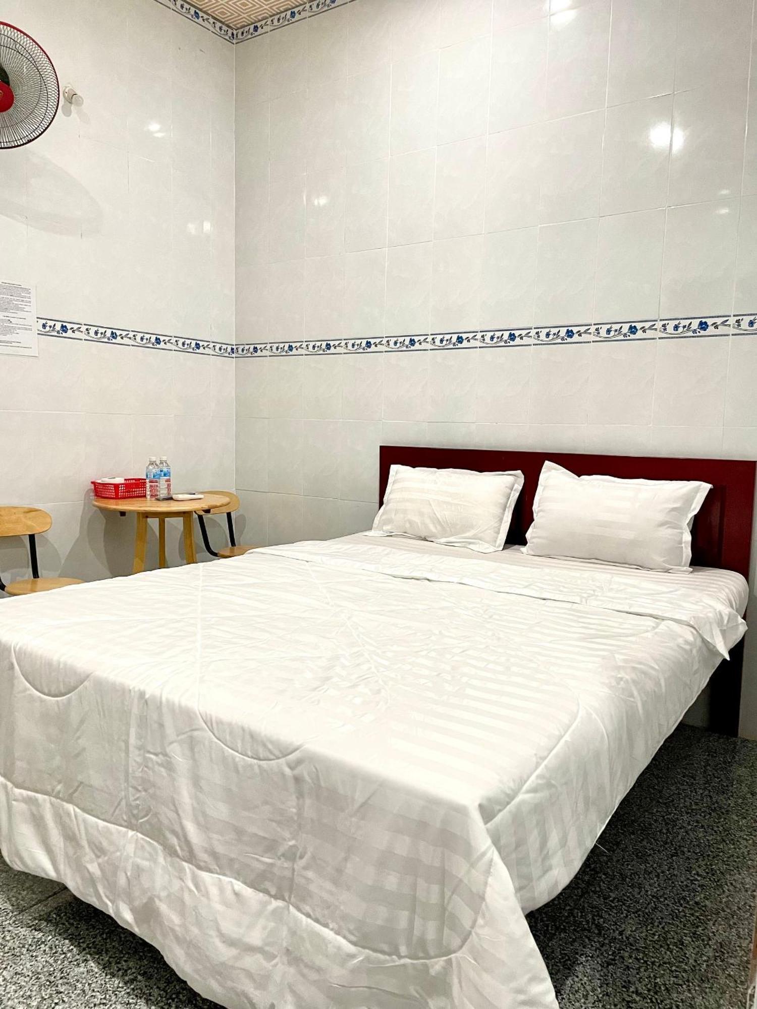 Nhà Nghỉ TáN PháT Hotell Ap Thanh Son Eksteriør bilde