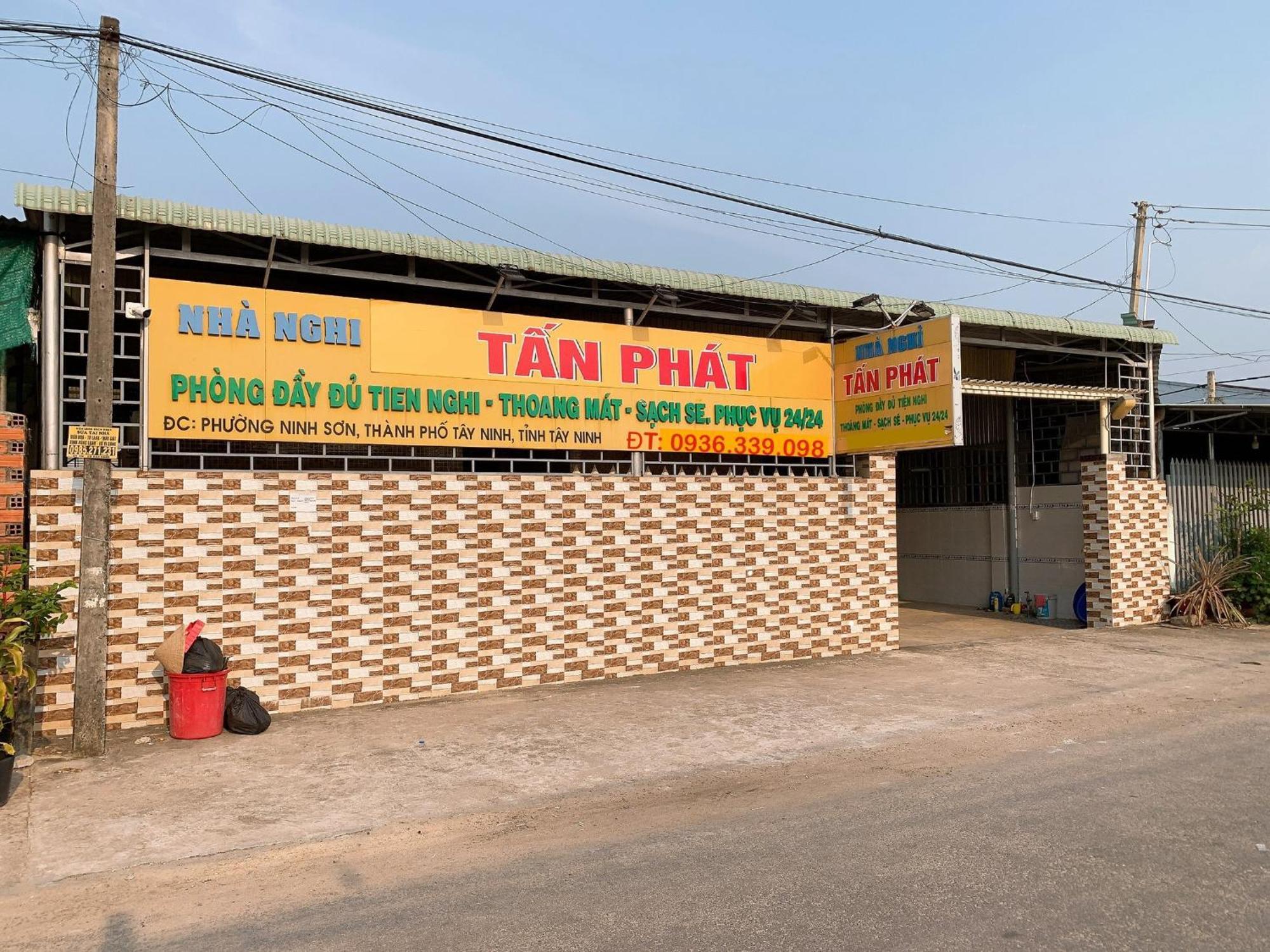 Nhà Nghỉ TáN PháT Hotell Ap Thanh Son Eksteriør bilde