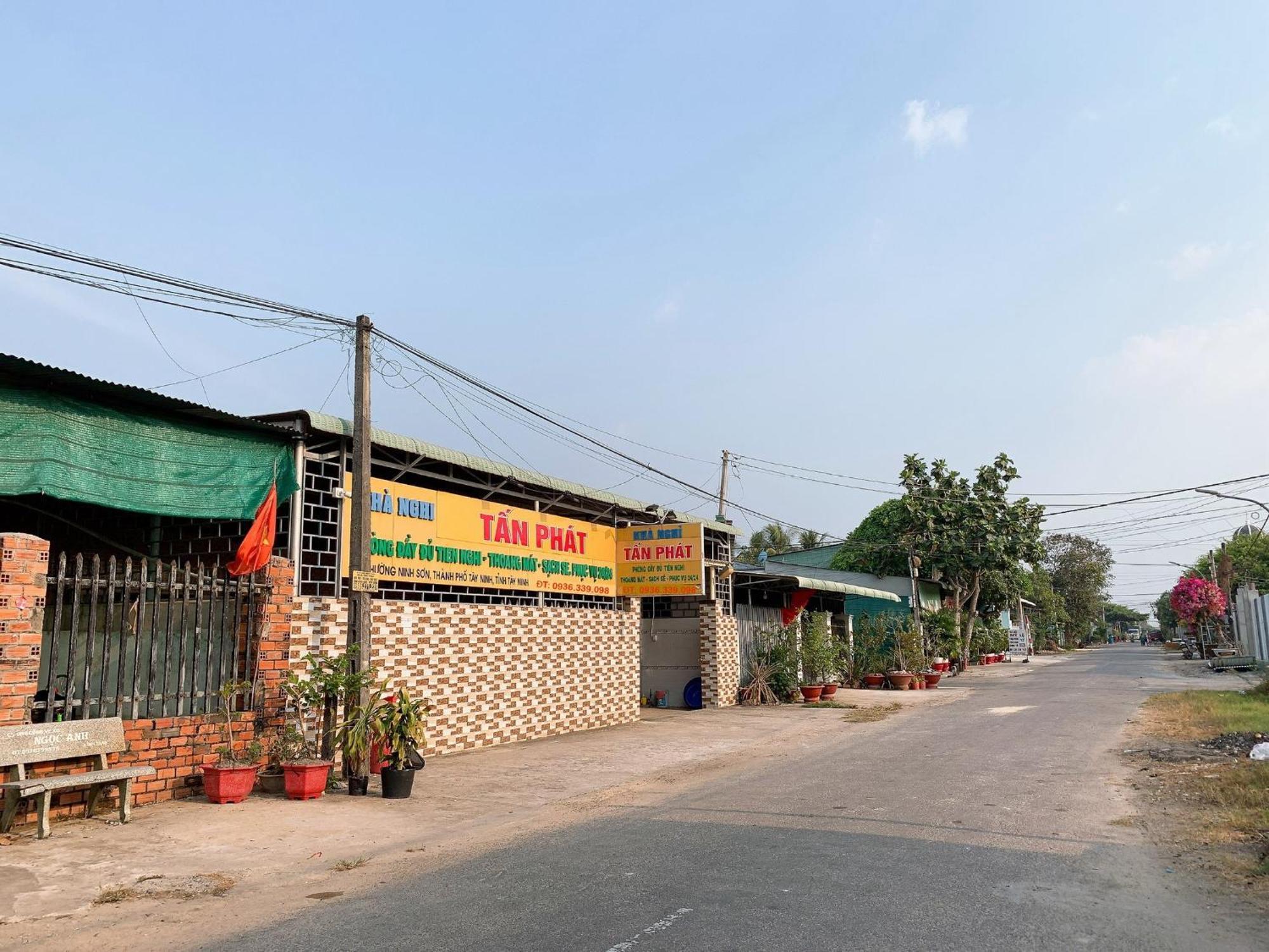 Nhà Nghỉ TáN PháT Hotell Ap Thanh Son Eksteriør bilde